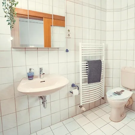 Auberge Leipzig מלון 2*